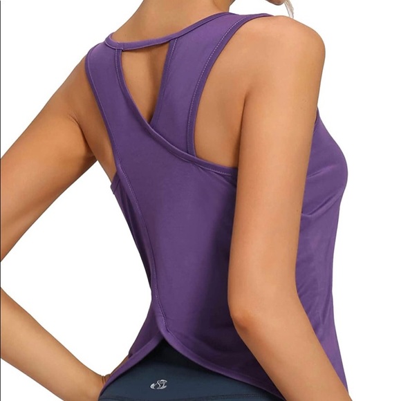 Workout Tops for Women with Crossover sexy back design ( brand new in package ) - Picture 1 of 6